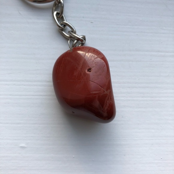 Boho chic maroon / burgundy stone keychain - Picture 3 of 7